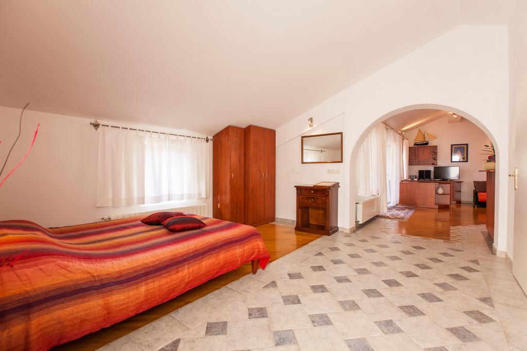 Apartment Zanic Novi Vinodolski Exterior photo